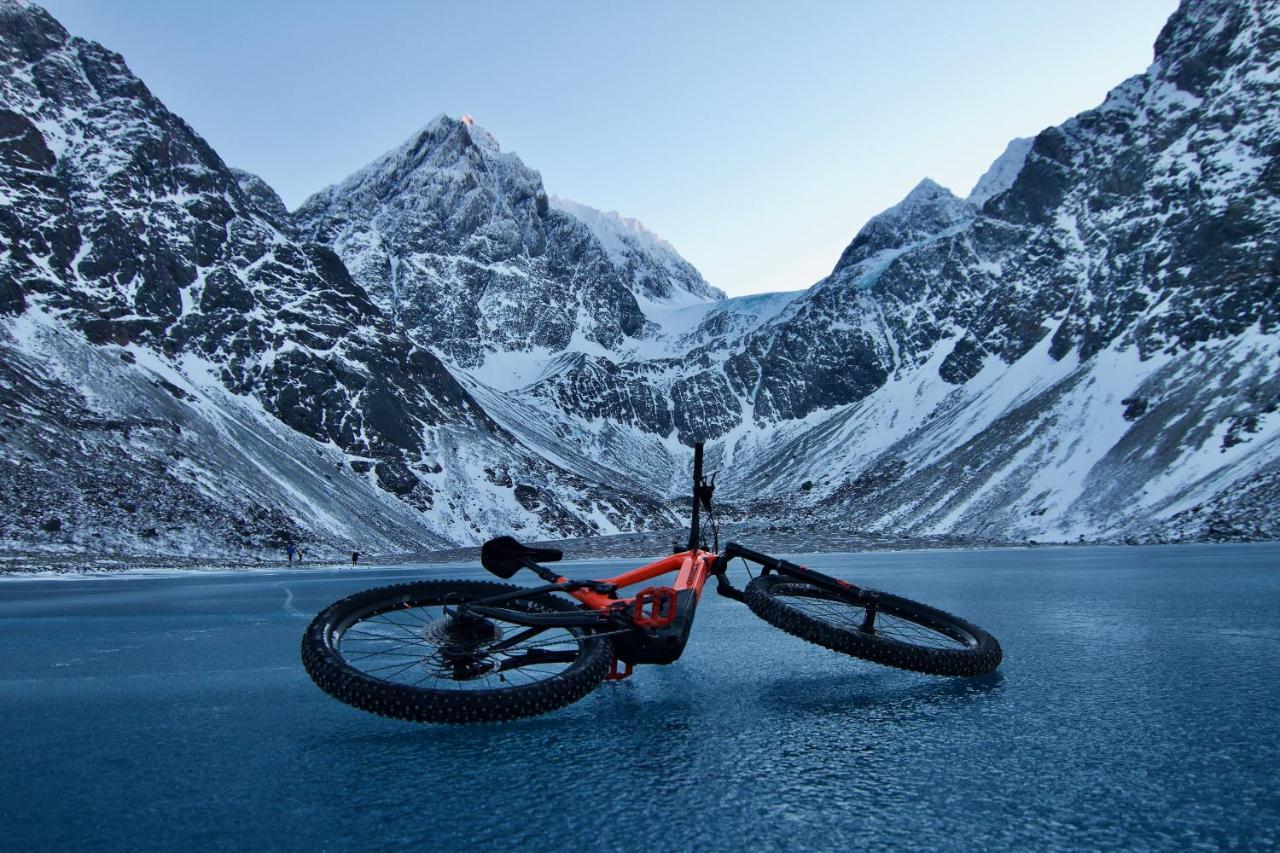 Kjosen Lodge, Lyngen. Lyngseidet Bagian luar foto
