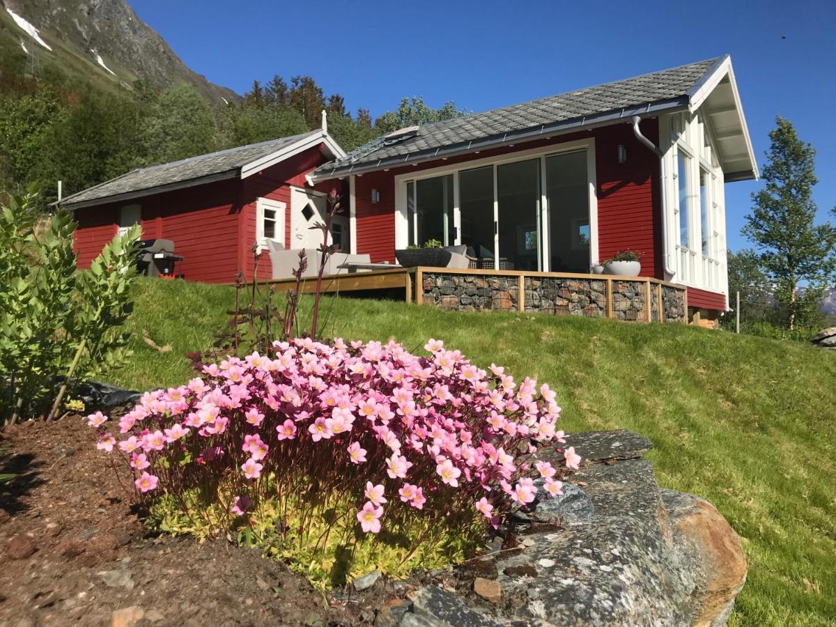 Kjosen Lodge, Lyngen. Lyngseidet Bagian luar foto