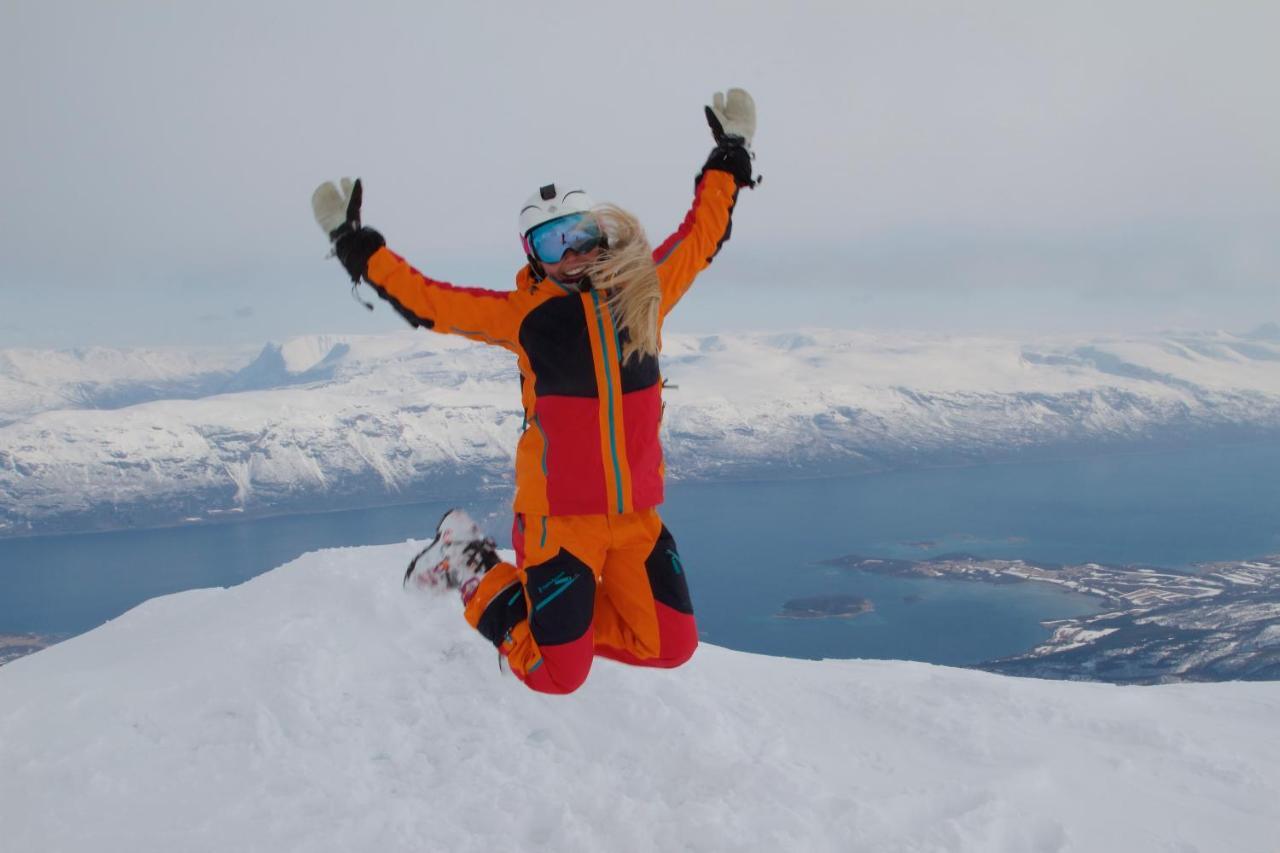 Kjosen Lodge, Lyngen. Lyngseidet Bagian luar foto